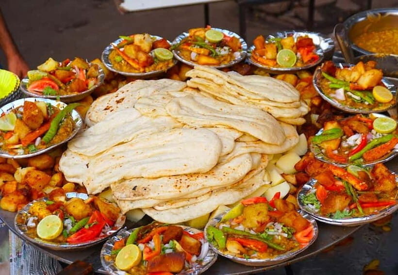 Delhi: Delhi Street Food Tour with Guide at Chandni Chowk - Price and Logistics: Why $49 Can Feel Like Good Value