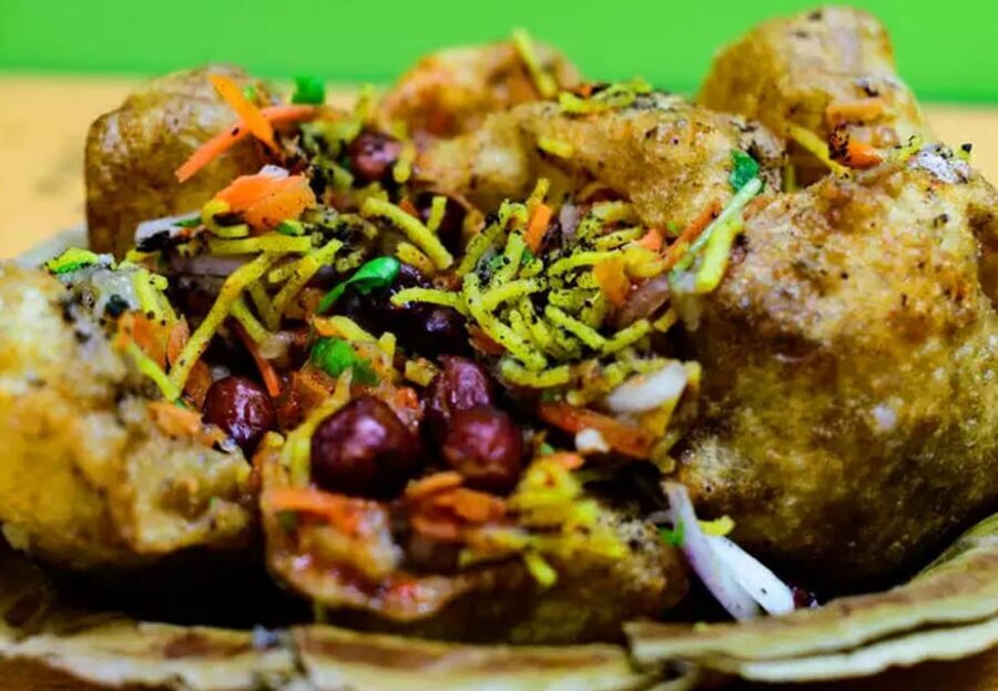 Delhi: Delhi Street Food Tour with Guide at Chandni Chowk - Vegetarian-Heavy by Design, With Choice Built In
