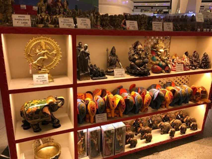 Delhi Exclusive Guided Shopping Tour in AC car and transfers - The Tea Break and the Craft Culture Angle