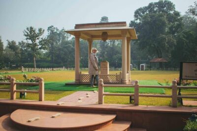 Delhi Footsteps of Mahatma Gandhi Half-Day Tour - Gandhi Smriti Museum: guided meaning in about an hour
