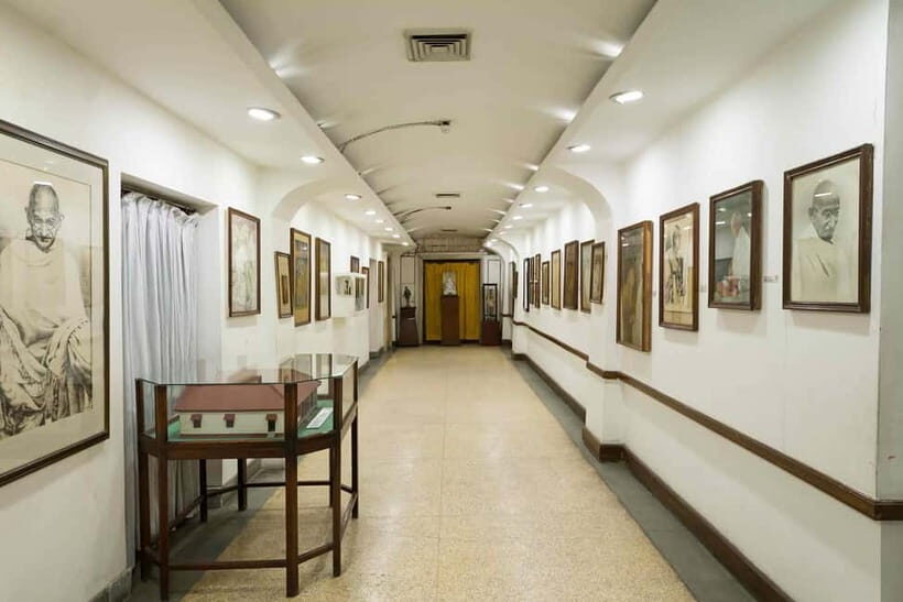 Delhi: Gandhi Museum & Raj Ghat Private Guided Tour - What to bring for a comfortable 5-hour Gandhi day