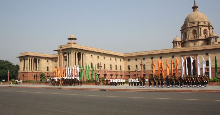 Delhi Half-Day Private City Tour with Car & Guide - New Delhi option: Qutb Minar and Humayun’s Tomb to Lotus and India Gate