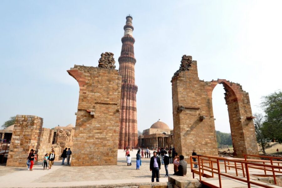 Delhi Half-Day Private City Tour with Car & Guide - Private car logistics that cut through Delhi’s friction