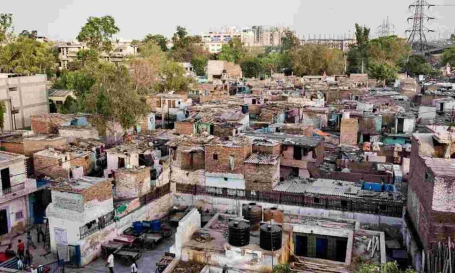 Delhi Half Day Slum Walking Tour with Guide - Markets, Small Workplaces, and the Rhythm of Daily Life