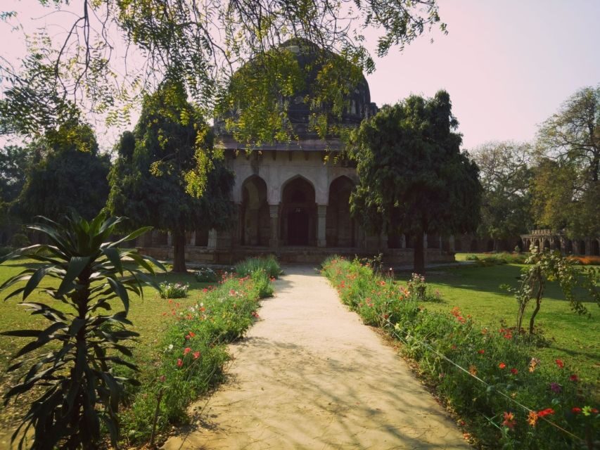 Delhi: Heritage Photography Tour - Safdarjung Tomb to Muhammad Shah Sayyid Tomb relics: how the story improves your photos