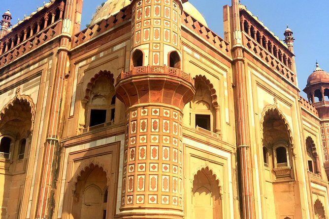 Delhi historical Gardens & Ruins - How to Get the Most out of Each Stop