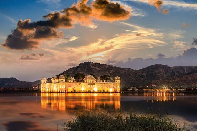 Delhi Jaipur Delhi Full Day Tour By Car from Delhi - Amber Palace (Amer Fort): The Stop That Sets the Tone