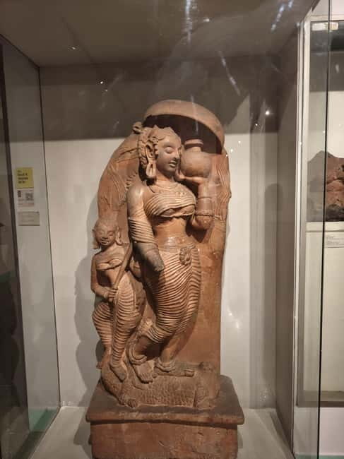Delhi: National Museum Tour - Gallery stop 2: Maurya and Gupta art, where style starts to speak louder