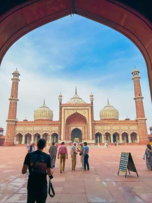DELHI: NEW AND OLD SELF ITINERARY FULL DAY OR HALF DAY TOUR - Old and New Delhi in one day: the logic that makes it work