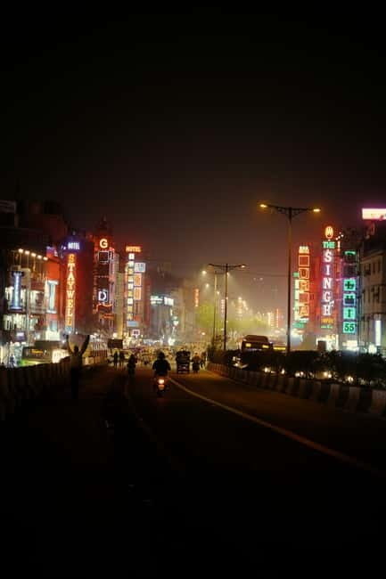 Delhi : Nightlife Tour with private car, guide & driver - Should you book this Delhi nightlife tour?