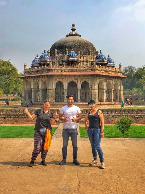 Delhi: Old and New Delhi Private Full or Half-Day Tour - Chandni Chowk and Khari Baoli: where the senses get loud