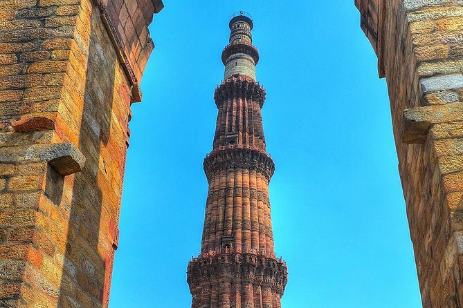 Delhi Old And New Delhi Private Sightseeing Tour - Agrasen Ki Baoli: The Stepwell Stop That Breaks Up the Day