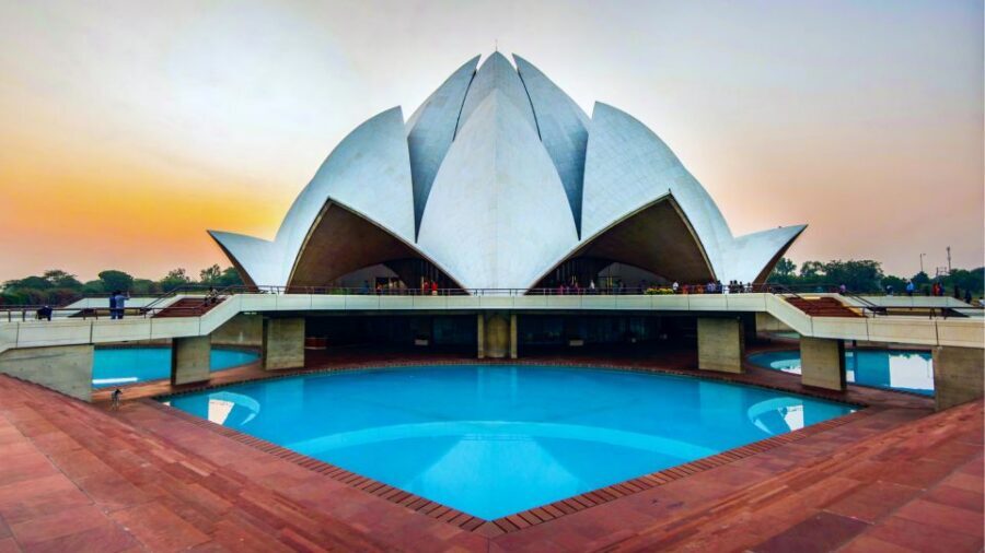 Delhi: Old and New Delhi Sightseeing Private Day Tour - Key highlights to know before you go