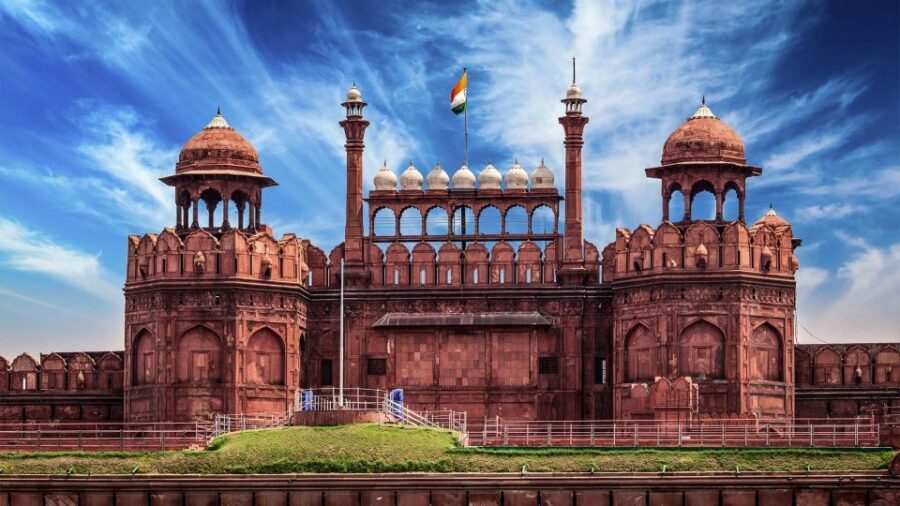 Delhi: Old and New Delhi Sightseeing Private Day Tour - Humayun Tomb: Mughal design as a stepping-stone to the Taj
