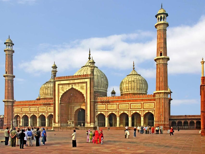 Delhi: Old Delhi City Tour with Tuk-Tuk Ride & Street Food - Chandni Chowk Spice Markets: How to Shop Without Getting Lost