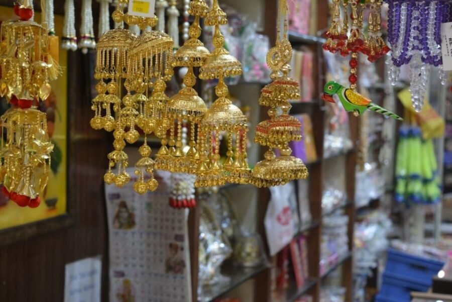 Delhi: Old Delhi City Tour with Tuk-Tuk Ride & Street Food - Private Guide + Driver Pairing: What It Changes on the Ground