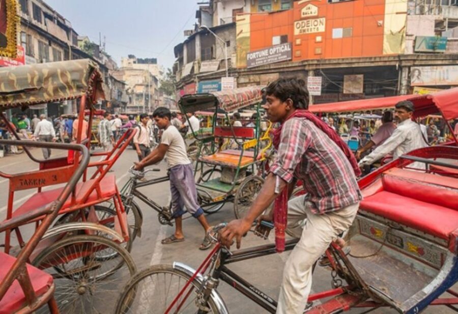 Delhi: Old Delhi Highlighs Tuk Tuk Tour With Guide - Jama Masjid: Mughal scale, major photos, and smart expectations