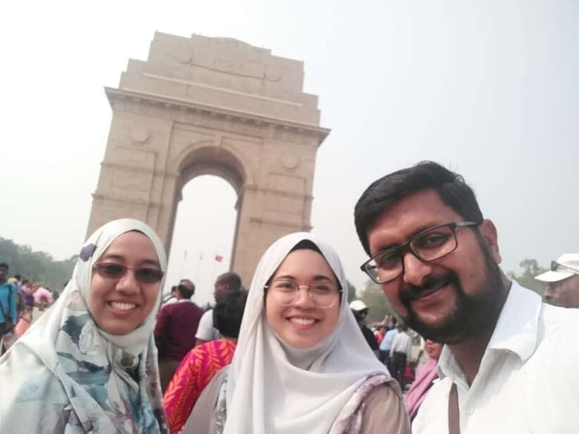 Delhi: Old & New Delhi Private Full Day or Half Day Tour - A calm pause at Gurudwara Bangla Sahib (and why it’s more than sightseeing)