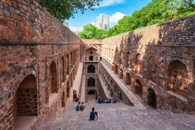 Delhi: Old & New Delhi Private Tour Full or Half-Day By Car - The in-between stops that make the day feel complete