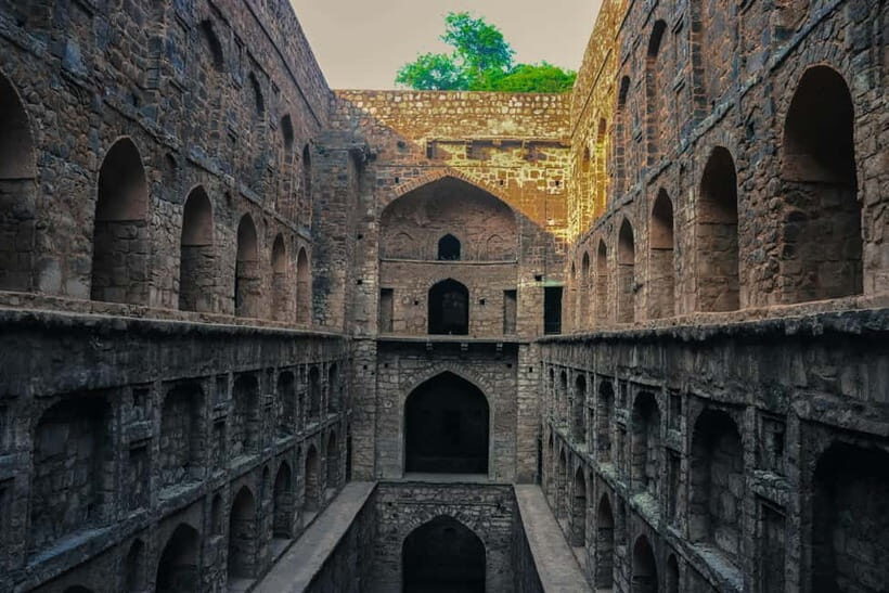 Delhi: Old & New Delhi Private Tour with Rickshaw Ride - Who should book this tour, and who should skip it?