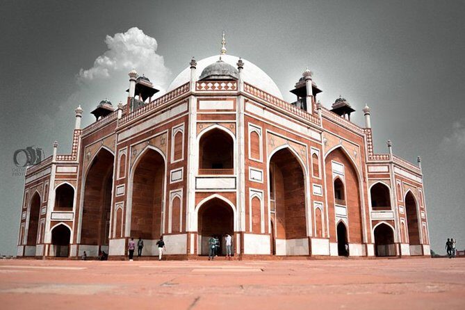 Delhi private City Tour: Explore Old and New Delhi full day - Jama Masjid: Mughal Power and a Bird’s-Eye View