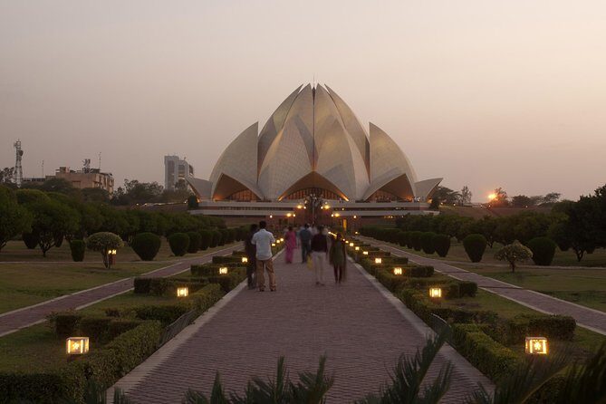 Delhi Private Full-Day CityTour - Humayun’s Tomb: Commissioned in 1569–70