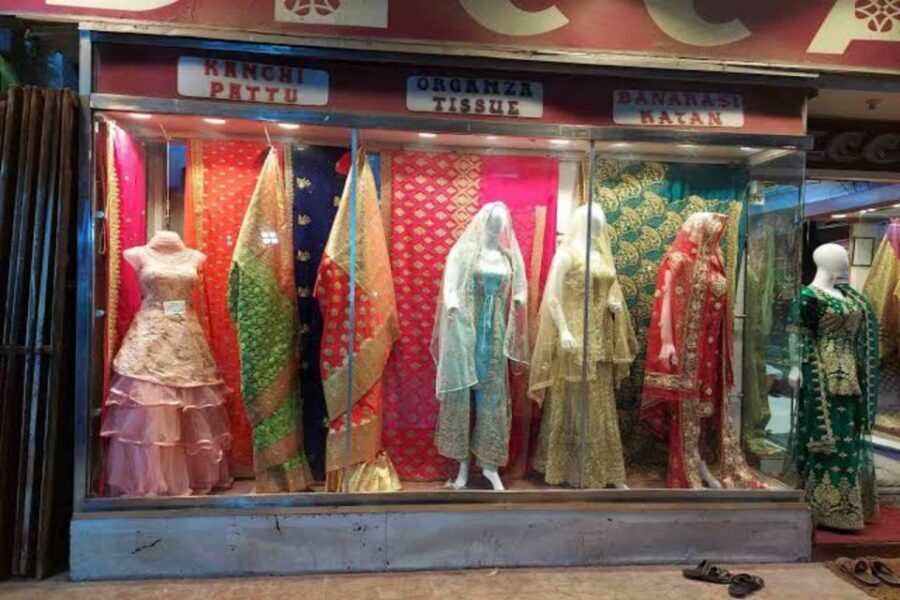 Delhi: Private Guided Shopping Tour in A/C car with transfer - Key things to know before you go