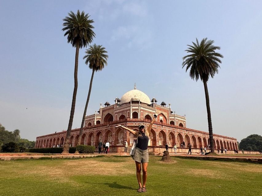 Delhi: Private Half Day City Sightseeing Tour - Lodi Gardens: A Calm Breather Between Big City Icons