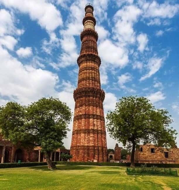 Delhi: Private Half-Day City Tour with Pickup & Highlights - Humayun’s Tomb (UNESCO): Mughal garden-tomb lessons