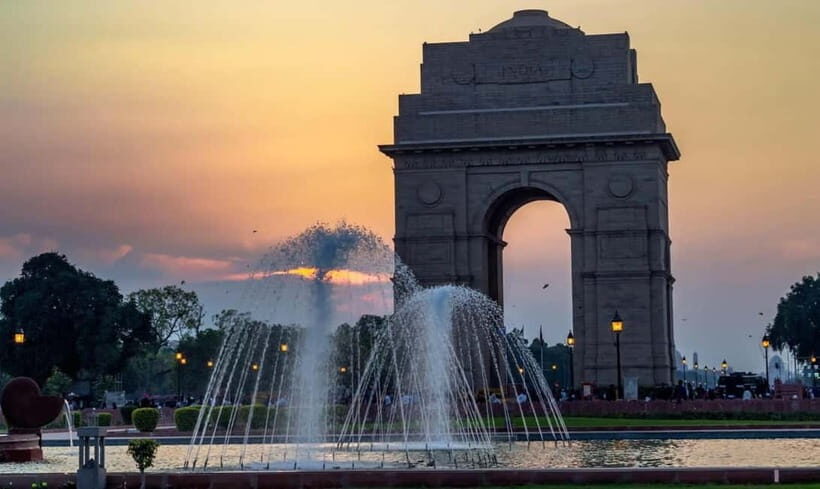 Delhi: Private Old & New Delhi Tour – Full or Half Day - Chandni Chowk by rickshaw: the market shortcut