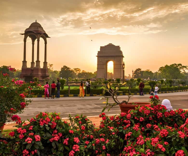 Delhi: Private Spiritual Sites Car Tour with Lunch and Entry - Key points that make this tour worth your time