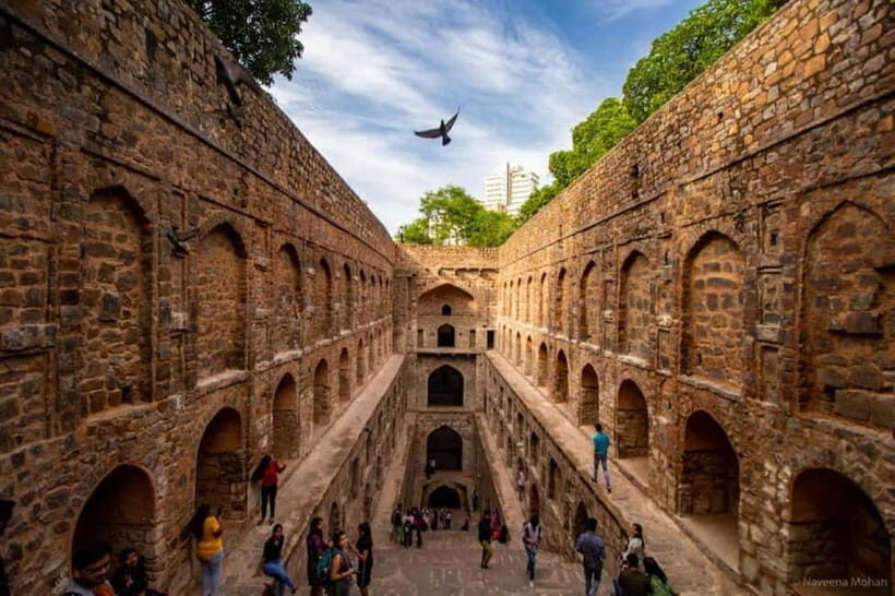 Delhi: Private Tour of Old and New Delhi with Hotel Pickup - Private Hotel Pickup in Delhi: the difference between seeing Delhi and surviving it