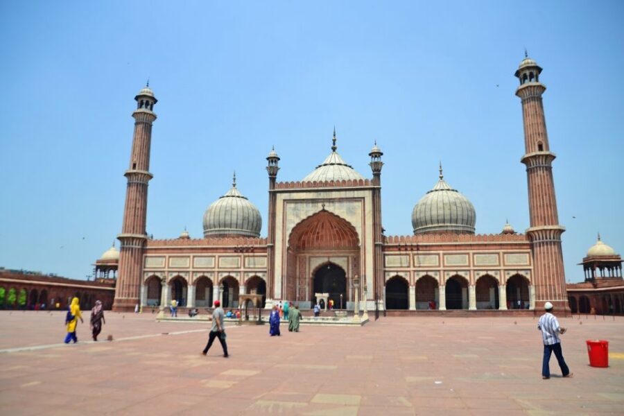 Delhi: Private Tour of Old & New Delhi with Optional Tickets - Khari Baoli spice market: use your nose, not just your eyes