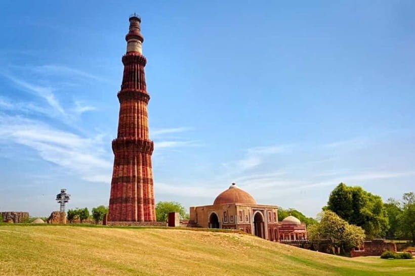 Delhi: Qutub Minar UNESCO World Heritage Site Walking Tour - Qutub Minar’s base-level view: the 73-meter scale you feel