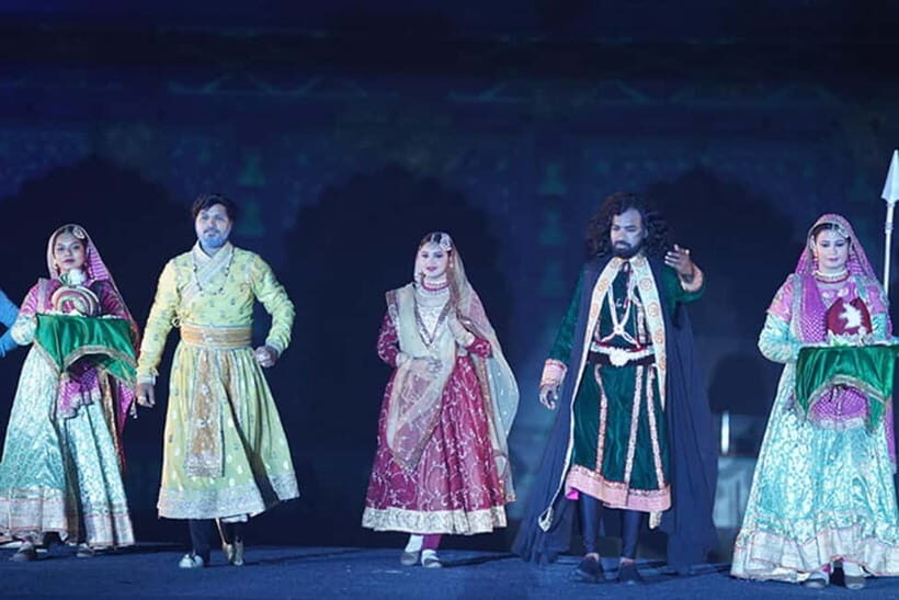 Delhi: Red Fort Light and Sound Show Guided Tour - What to bring, and how to plan your night