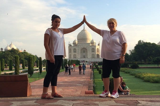 Delhi: Same Day Taj Mahal & Agra Fort Tour with Baby Taj & Lunch - Agra Fort: Mughal power in a UNESCO walled city