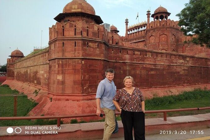 Delhi Sightseeing Tour: Top Monuments & City Highlights - Qutub Minar: UNESCO views and the scale of old brickwork