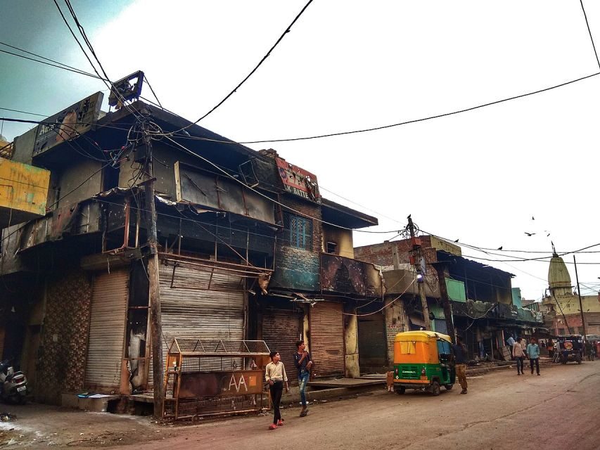 Delhi Slum Walking Tour - Moti Nagar Metro meeting point: how the format helps you stay oriented