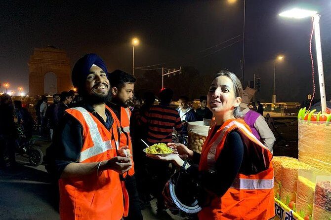 Delhi Starry Night Cycling Tour - Rashtrapati Bhavan stop: the lit-up government house feel