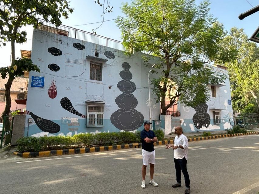 Delhi Street Art Tour: Explore the Murals & Visit a Stepwell - Group Size and Pacing: Why the Tour Feels Personal (Not Like a Conveyor Belt)