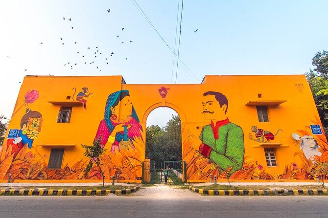 Delhi Street Art Walk in Lodhi Art District with Chai & Food - Chai break at the district: why the 30 minutes matters