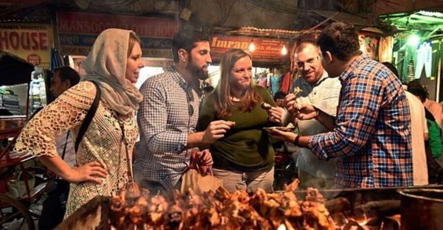 Delhi: Street Food Walking Tour of Old Delhi with Tastings - Key things that make this tour worth your time