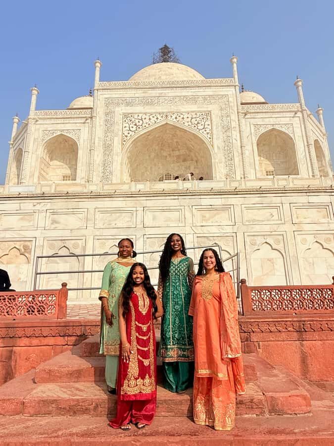 Delhi: Taj Mahal & Agra Tour by Gatimaan Express Train - Gatimaan Express: what the schedule buys you