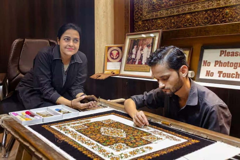 Delhi: Textile Trail Tour with Artisan Interaction - Key highlights that matter