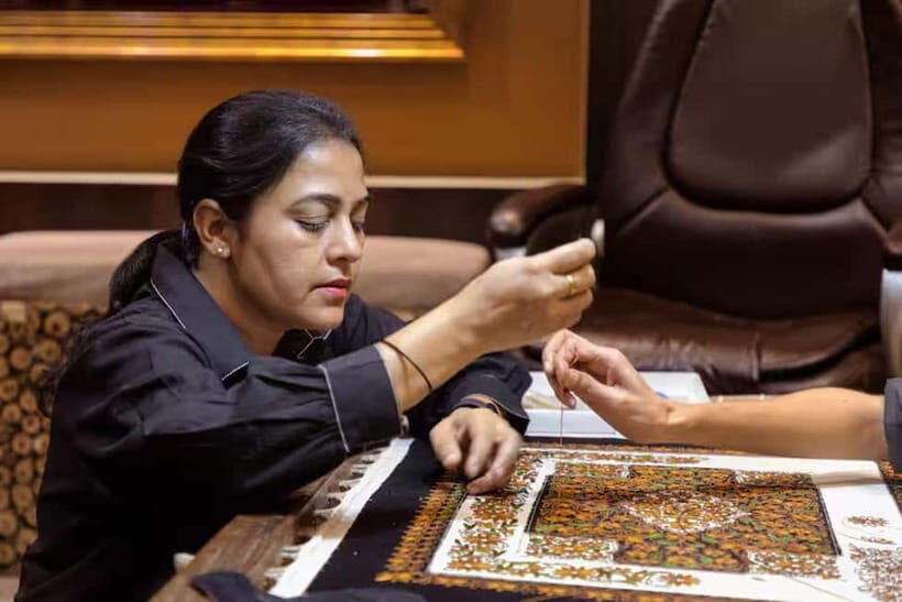 Delhi: Textile Trail Tour with Artisan Interaction - Chandni Chowk: the Old Delhi textile start where the guide matters