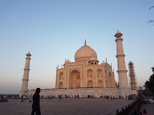 Delhi To Agra Overnight Trip by Car - The Taj Mahal Plan: Sunrise vs Sunset, and Why It Matters