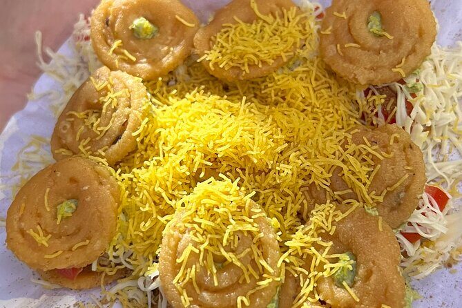 Delicious Food Trail: Explore Sowcarpet Market's Culinary Delight - Stop 1: Chennai District streets—where food meets customs and snack logic