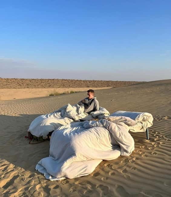 Desert Tour Jaisalmer - Campfire dinner and sleeping under stars: the part most people remember
