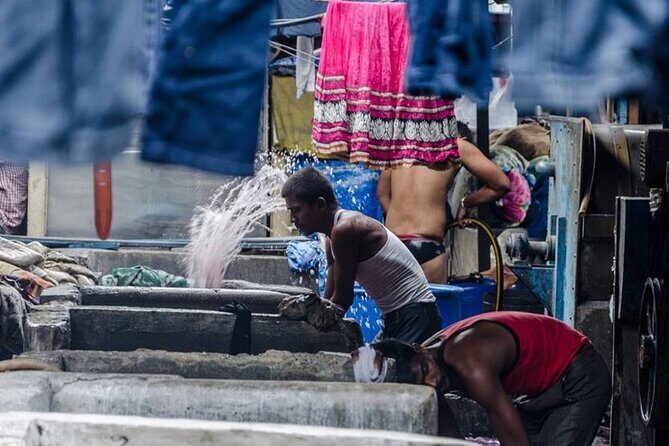 Dhobi Ghat Guided Tour A walk inside the biggest open air Laundry - Mahalaxmi Dhobi Ghat: not a museum, a laundry that keeps running