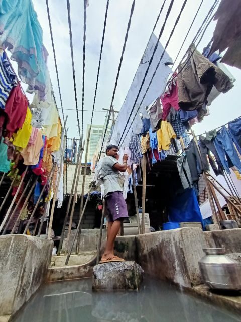 Dhobi Ghat Tour - The people behind the work: stories, humor, and daily challenges